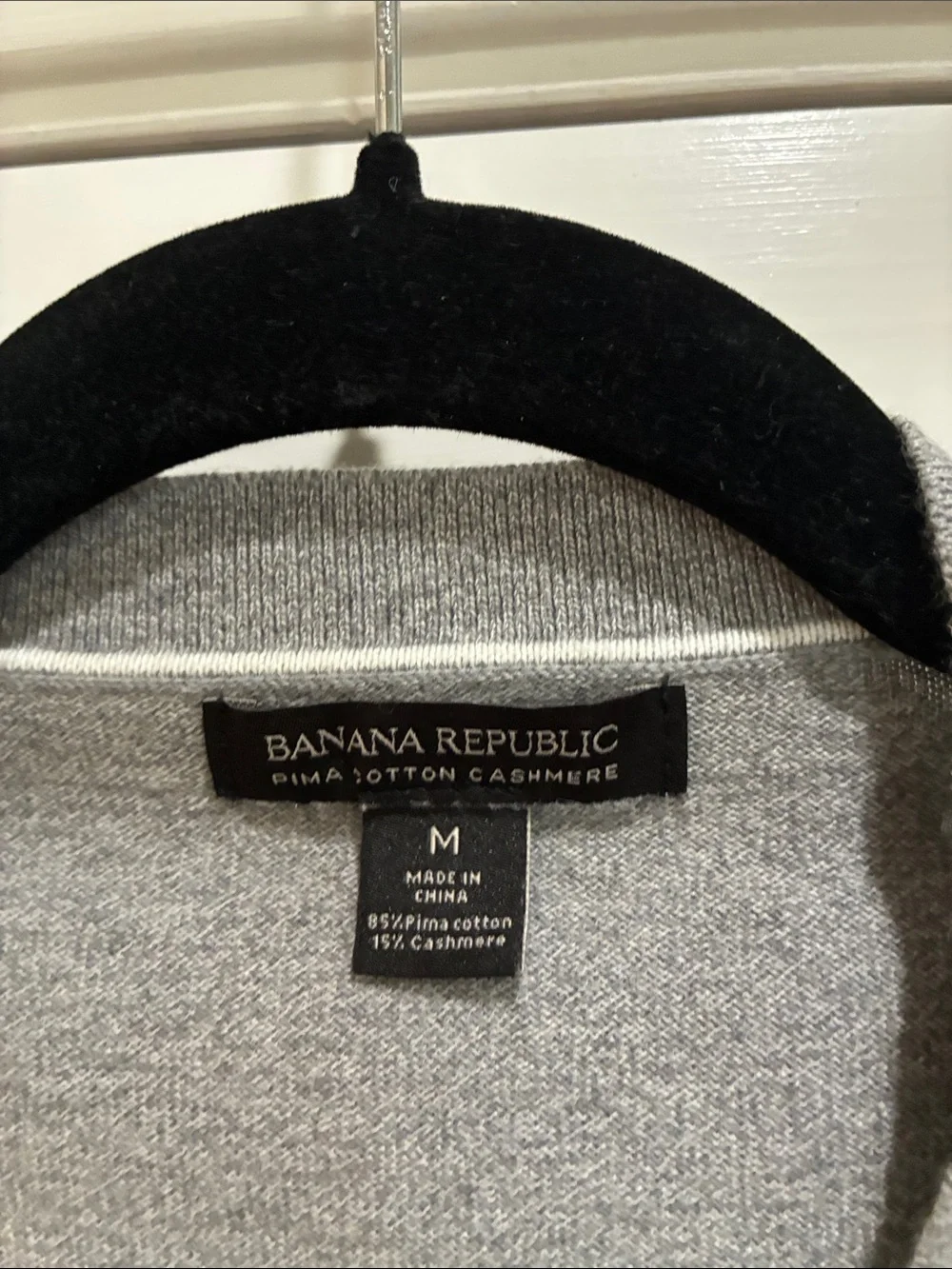 Banana Republic Grey Pima cotton/cashmere Cardigan with White Piping